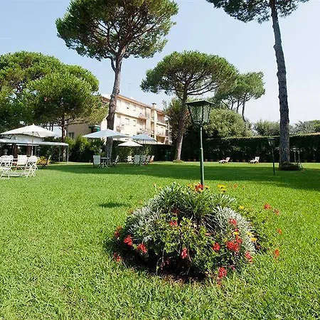 Hermitage & Dei Marmi - Starhotels Collezione Отель