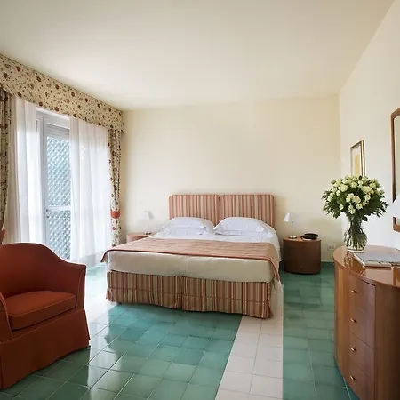 Hermitage & Dei Marmi - Starhotels Collezione Отель 4*
